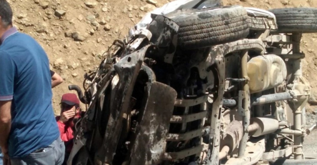 Katliam gibi kaza: Öğretmenleri taşıyan araç uçuruma yuvarlandı