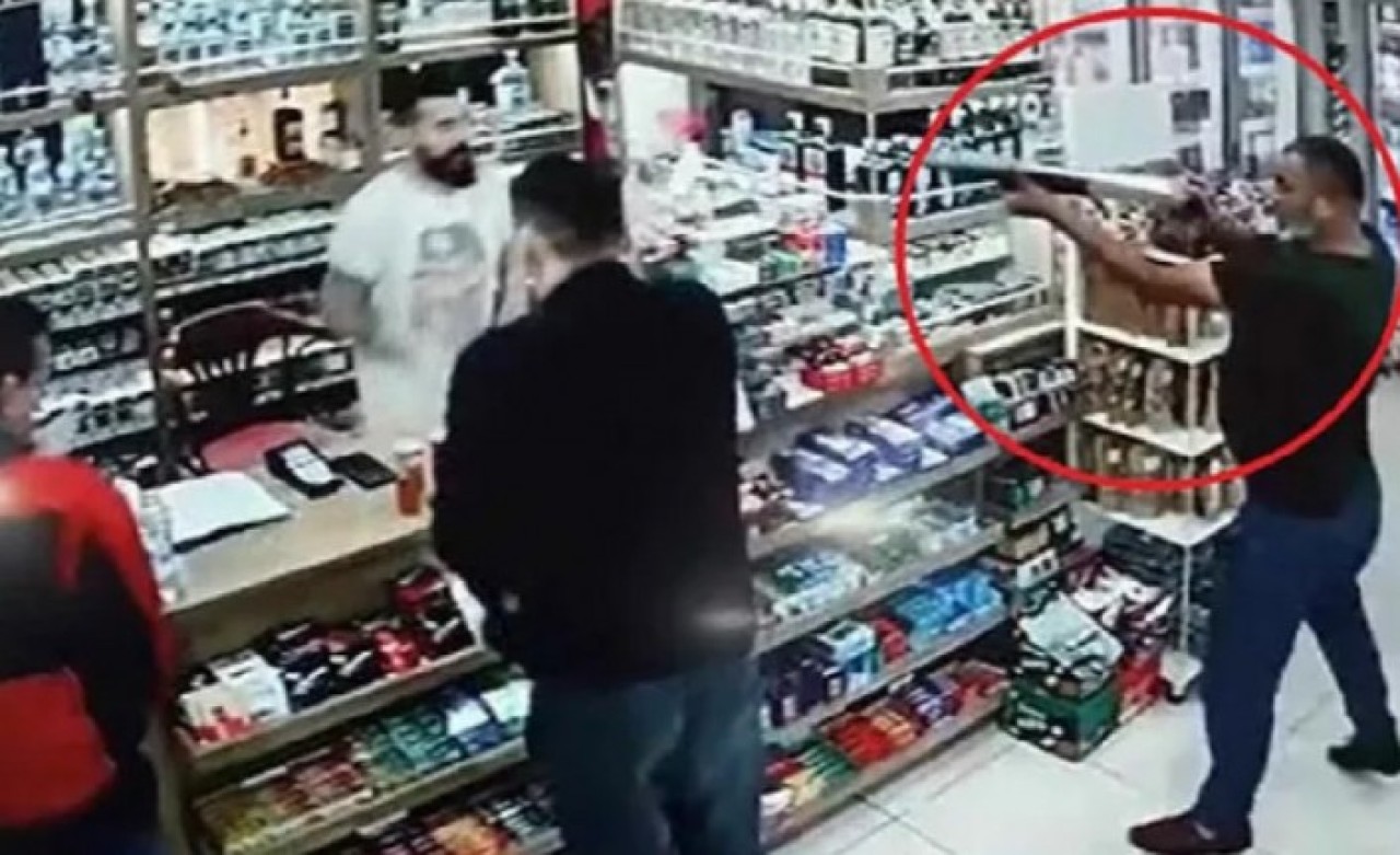 Kızıyla ilişkisini öğrendiği çalışan yerine patronunu öldürmüş