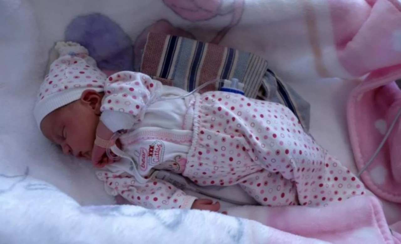 Konya'da iki günlük bebek göbek bağı iple bağlanmış şekilde terk edilmiş olarak bulundu