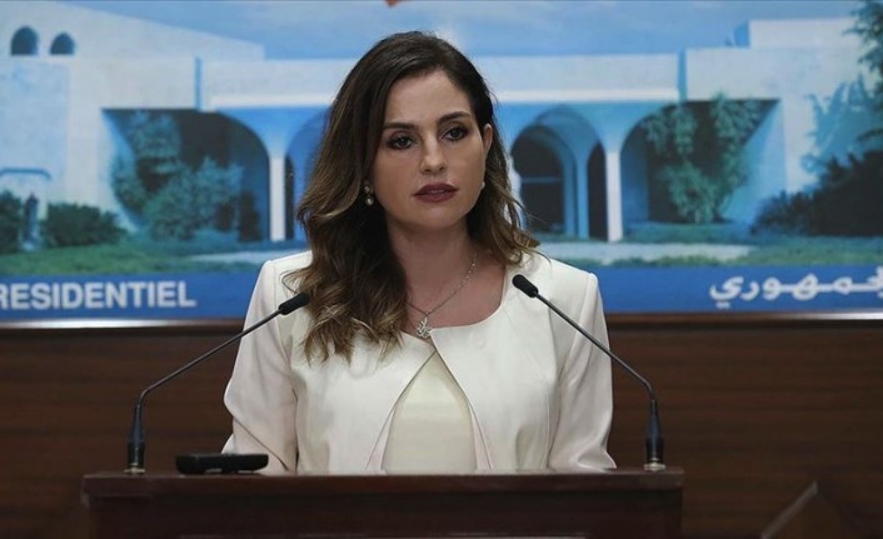 Lübnan'da bakan özür diledi ve istifa etti