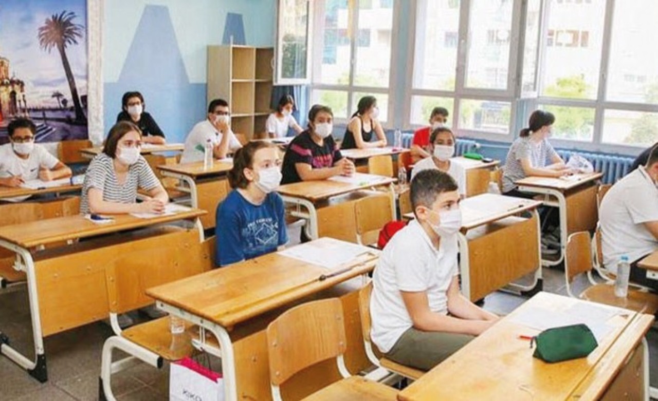 Okullar açılacak mı: Senaryo üstüne senaryo!