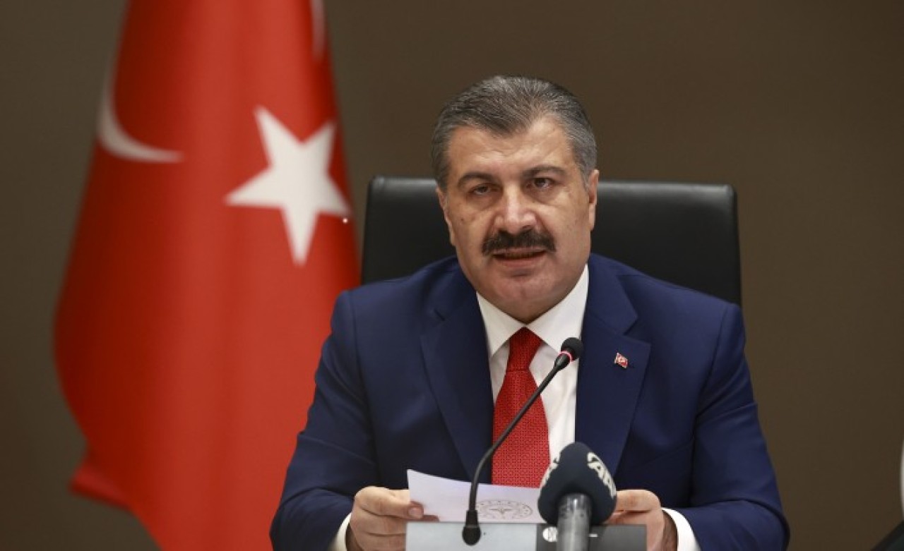 Sağlık Bakanı Koca’ya Twitter’dan büyük tepki: 'Bakan Koca özür dile'