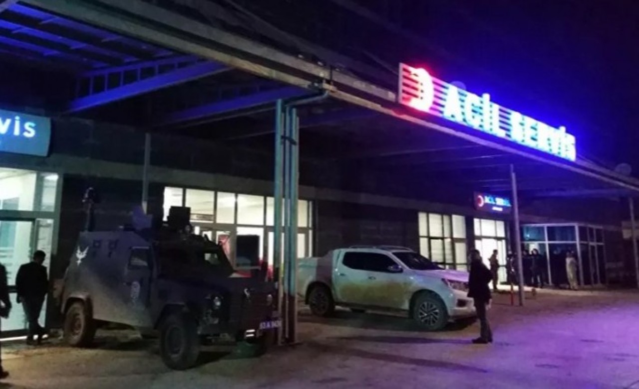 Şanlıurfa'da tarım işçilerini taşıyan minibüs devrildi: 20 yaralı