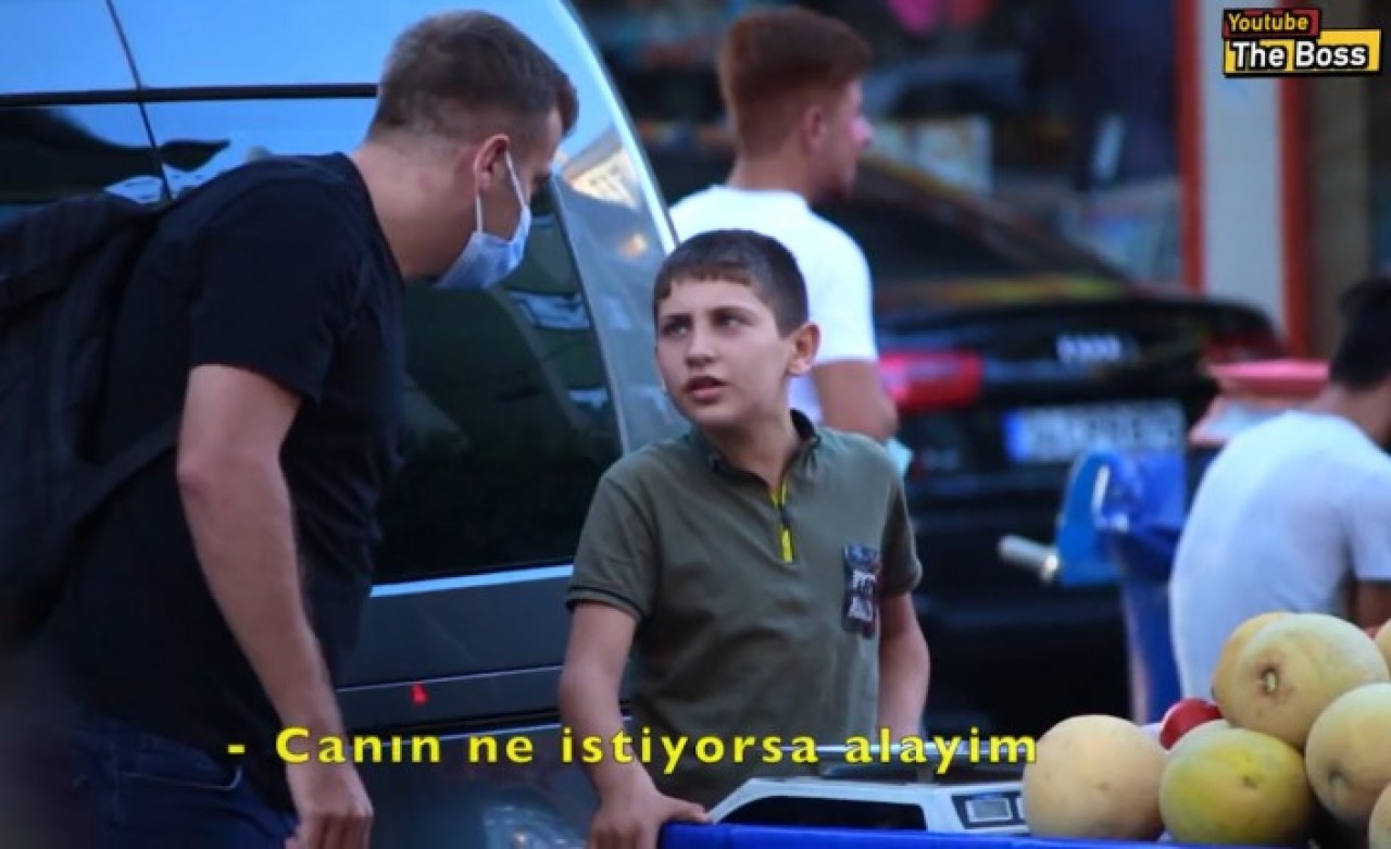 Sosyal medya bunu konuşuyor: Diyarbakırlı çocukların yaptığı hareket,  izleyen herkesi duygulandırdı