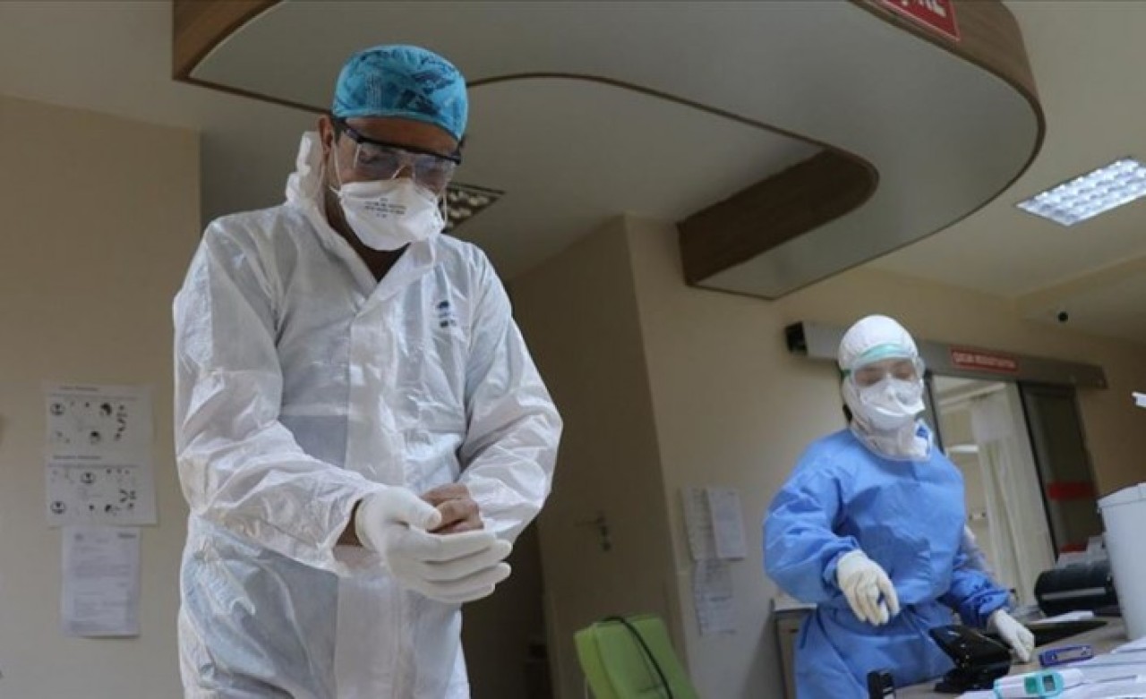 Ünlü profesörden korkutan uyarı: İpin ucu kaçıyor mu?