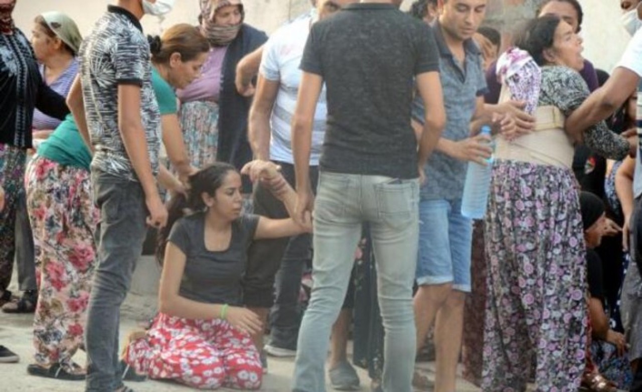 Kızının düğünü için barıştığı kocası tarafından defalarca kez bıçaklandı: Dudu Çağın öldü