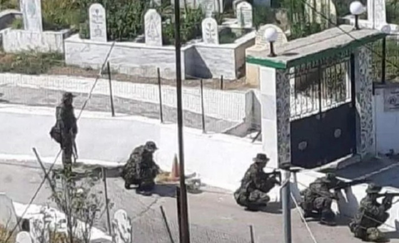 Yunan askerlerinden Türk köyünde tatbikat: "Bizim köylere bugüne kadar silahlı askerler girmedi,  gözdağı veriliyor"