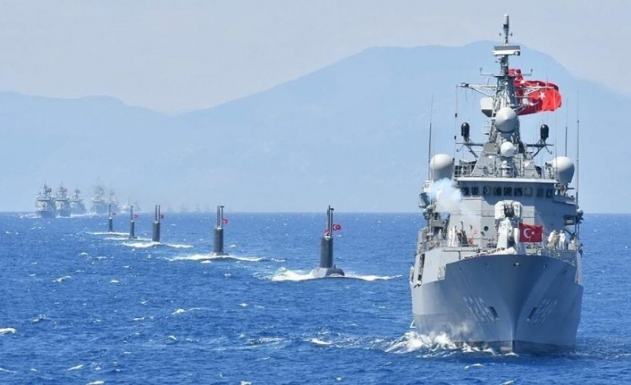 Yunanistan'ın yasağı delip sınırlarımıza yakın yerde asker çıkarmasına Ak Parti'den sert tepki!