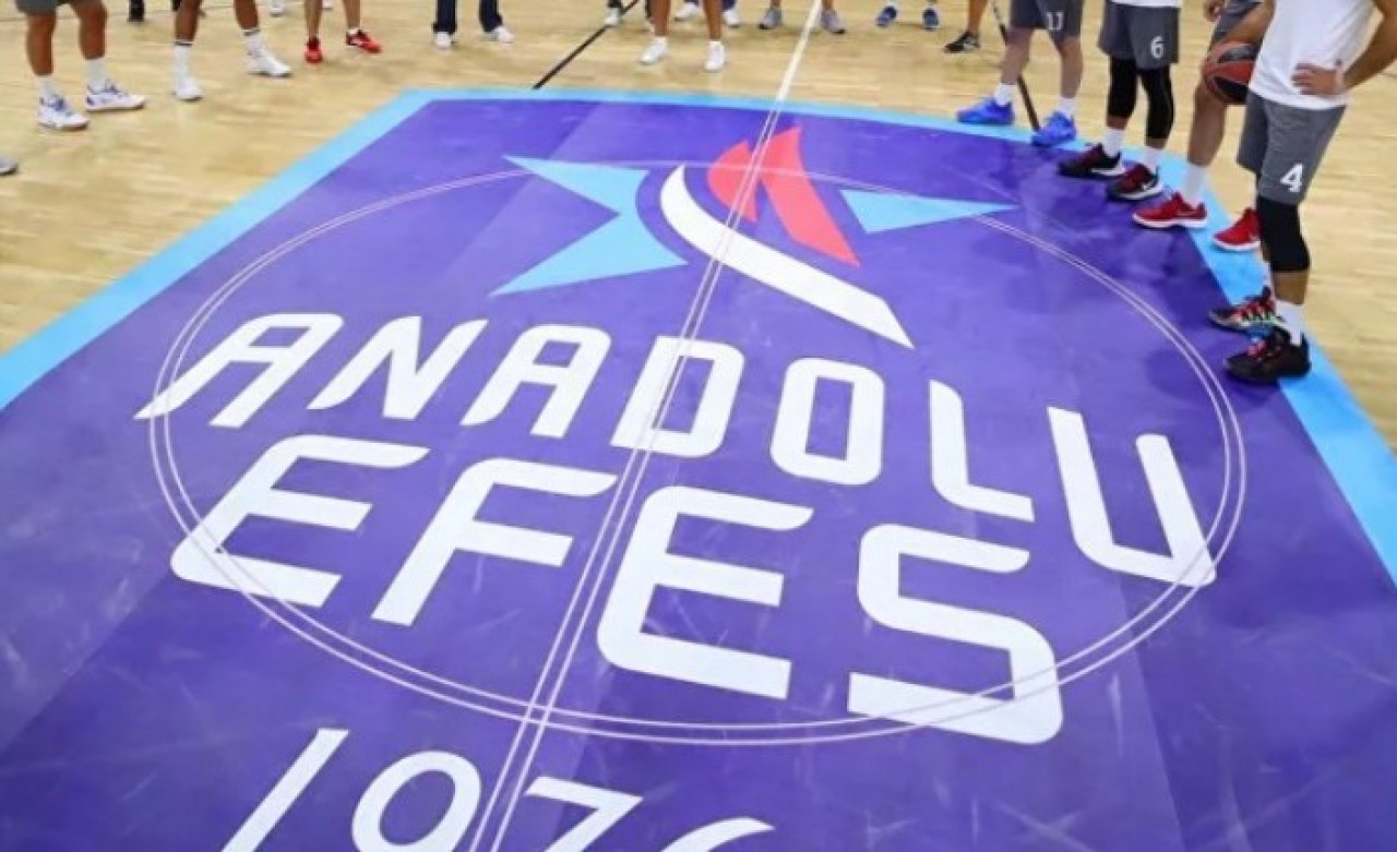 Anadolu Efes'te iki yeni pozitif vaka