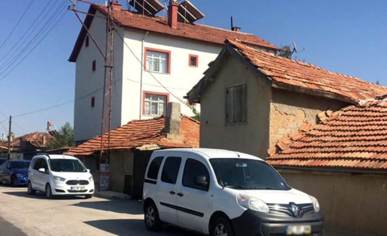 Bahçedeki tartışma kanlı bitti: 87 yaşındaki adam eşini öldürüp intihar etti