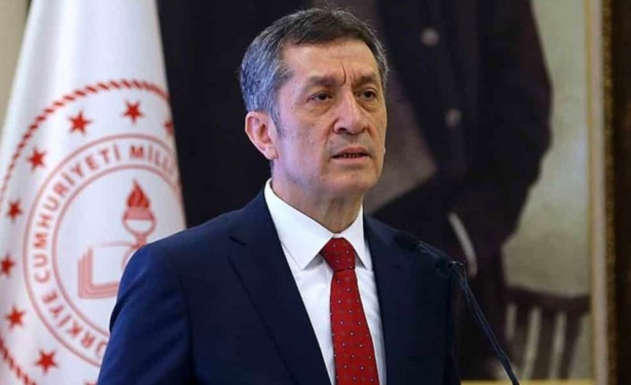 Bakan Selçuk duyurdu: Yüz yüze eğitimin başlamasına 1 hafta kala dikkat çeken karar!