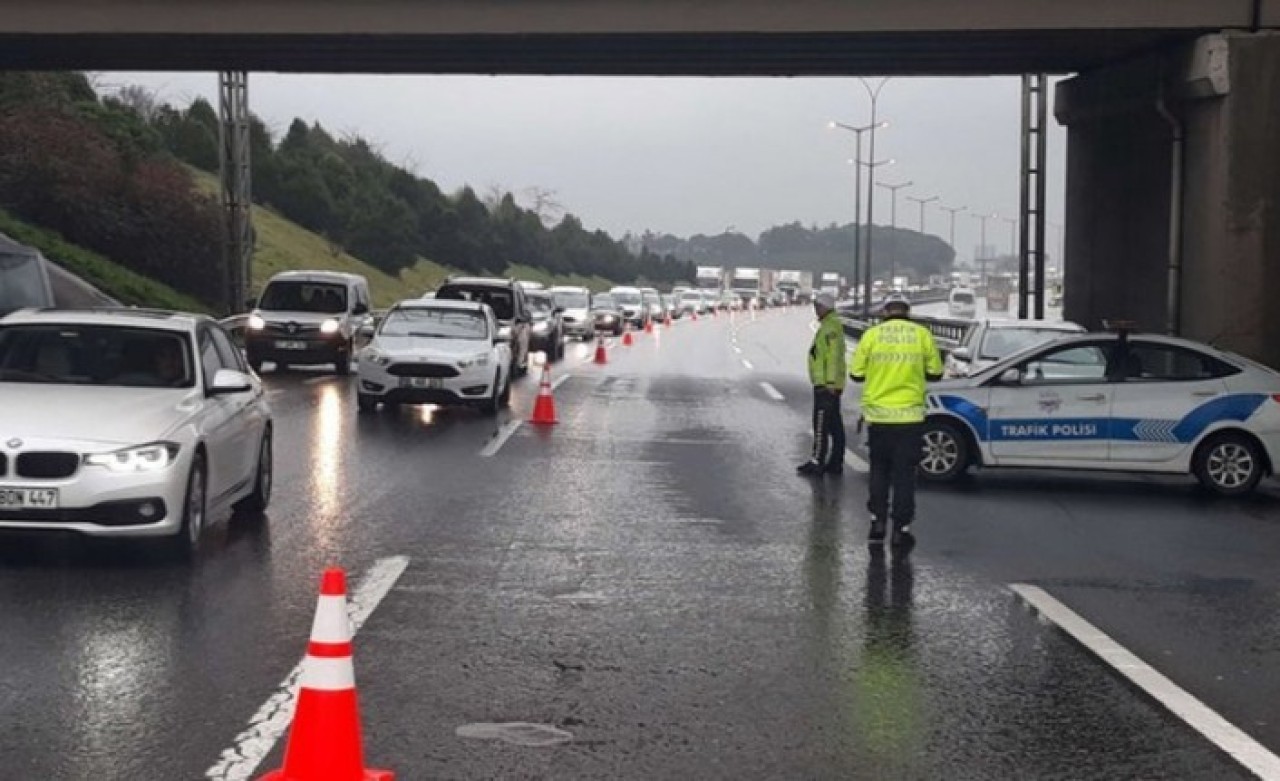 Esenyurt'ta ilginç olay: Korsan taşımacılık yaparken yakalandı,  polise "en son birinizi öldüreceğim" dedi