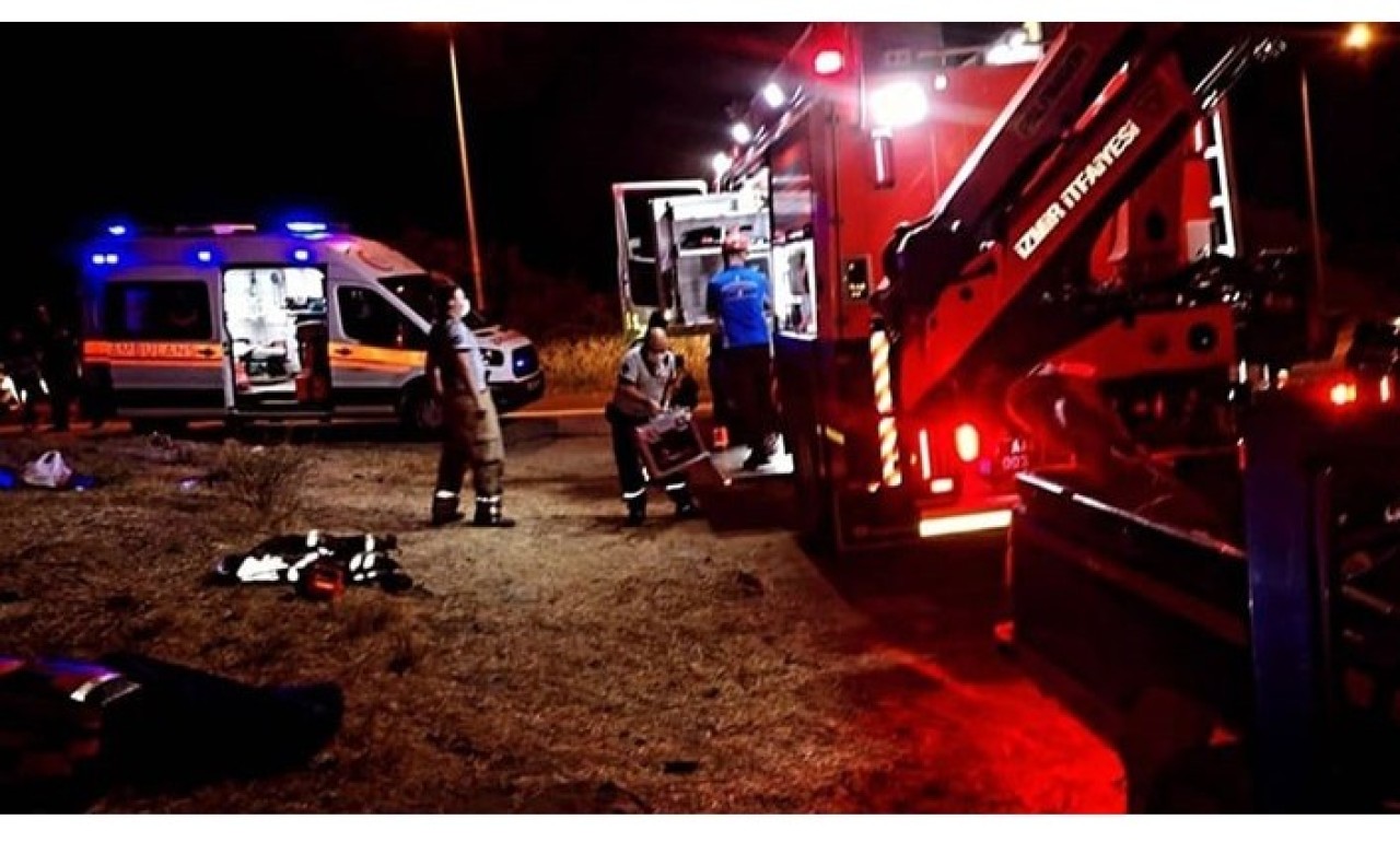 İzmir'de kaçak kazı sırasında göçük: 3 kişi göçük altında kaldı