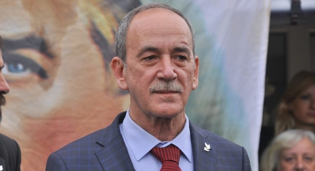 Marmaraereğlisi belediye başkanı Hikmet Ata AK Parti'ye geçti