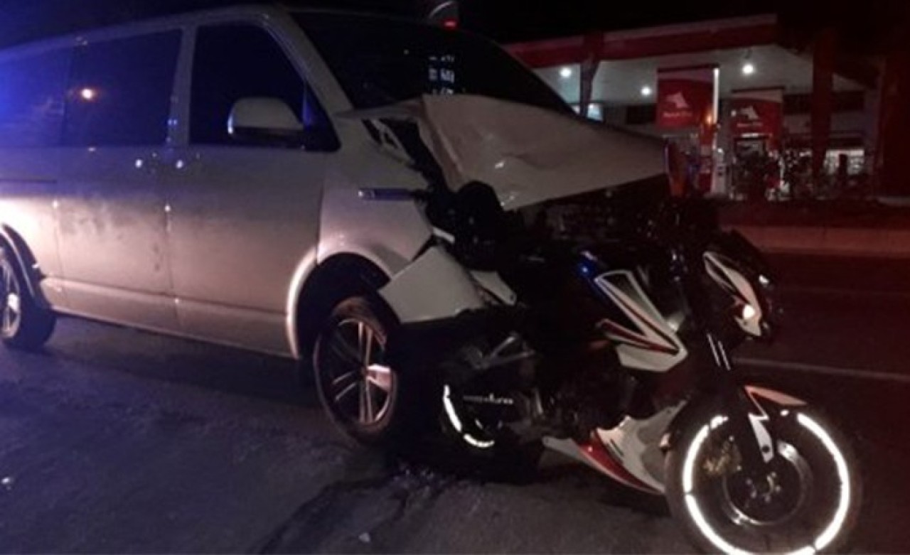 Motosikletiyle seyir halindeydi: Minibüsün altında kalan Samet Duran hayatını kaybetti