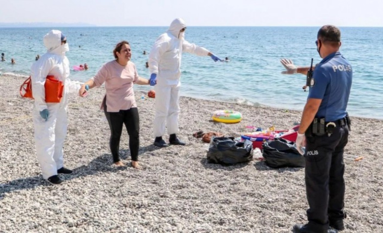 'Ölmek istemiyorum' diye ağlayan Dilek Muratoğlu koronavirüslü çıktı