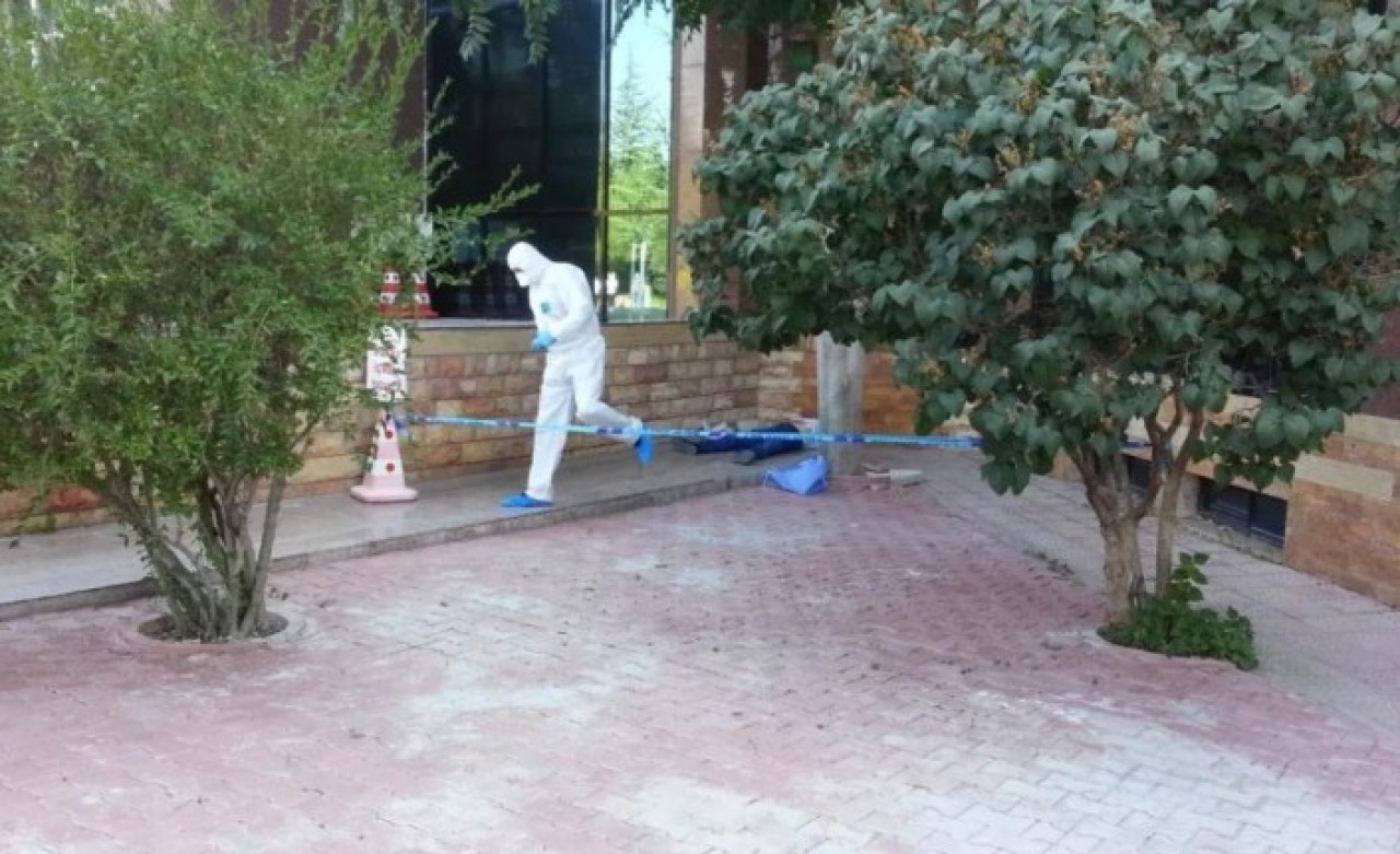 Selçuk Üniversitesi'nde öğretim görevlisi Ahmet Acar ölü bulundu