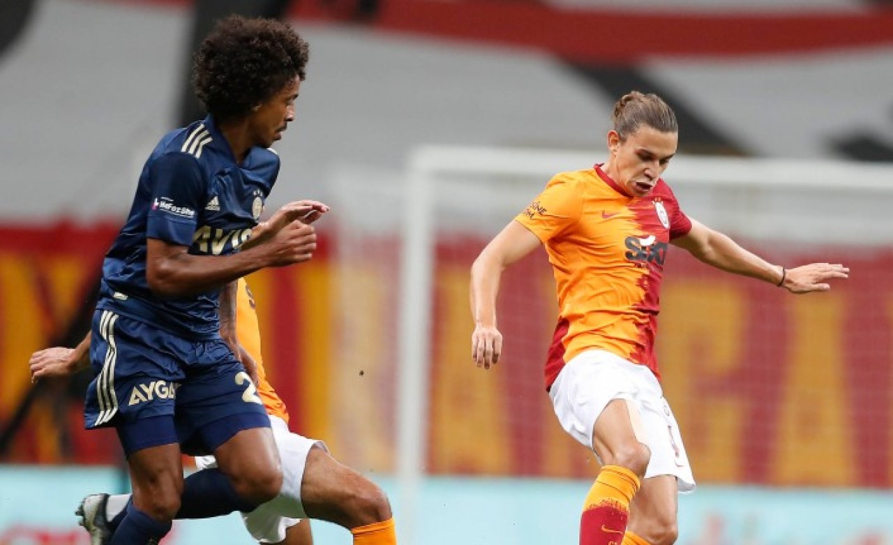 Sessiz derbi başladığı gibi bitti