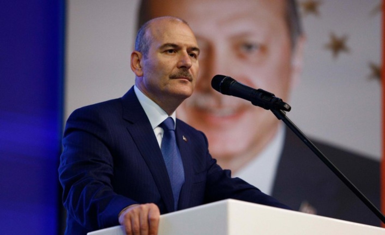 Süleyman Soylu'dan sosyal medyada gelen tepkiler sonrası açıklama: 'Özür diliyorum'