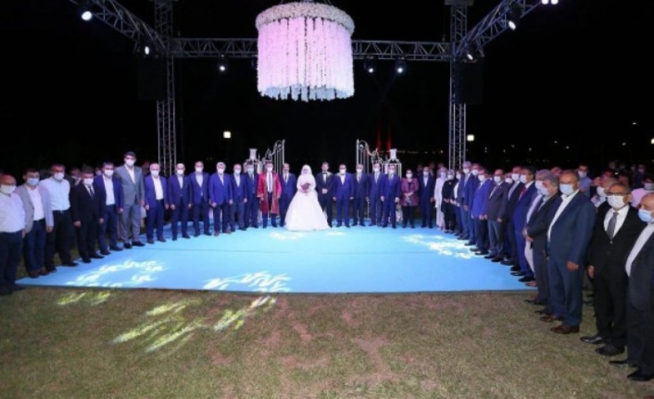 Tartışmalı düğün sonrası Vali Seddar Yavuz'dan skandal sözler: 'Eleştiren engellidir'
