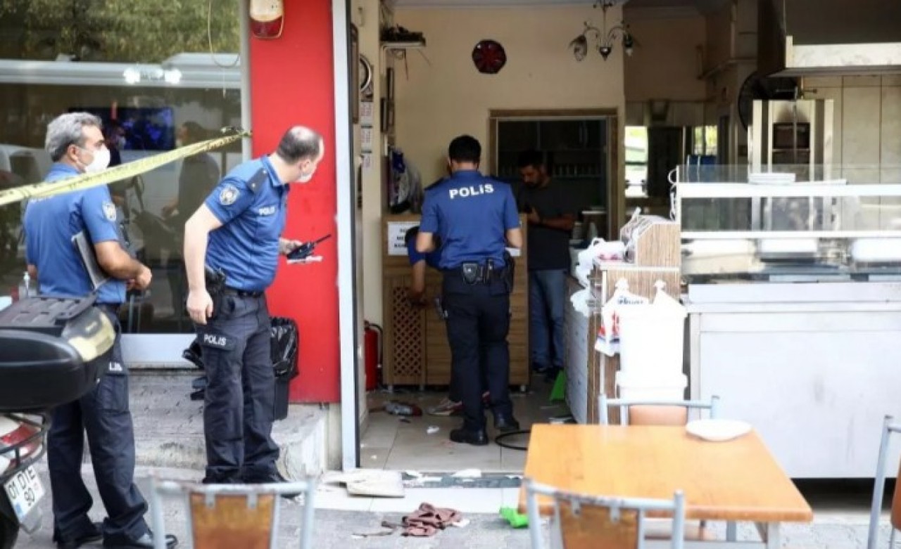 Tavuk döner siparişi olaylı bitti:  Murat Düşmez yaralandı