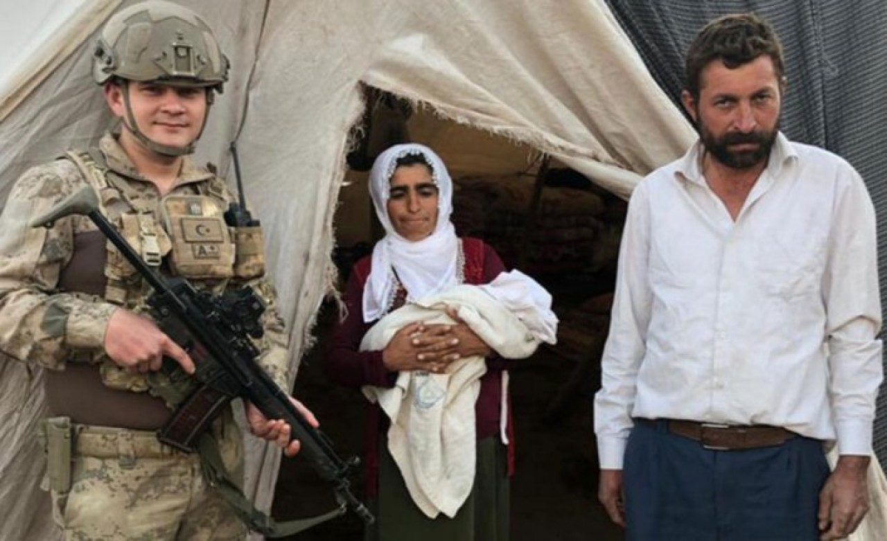 Telefonla doktordan talimat aldı: Doğumu Jandarma Selami Atalay yaptırdı!