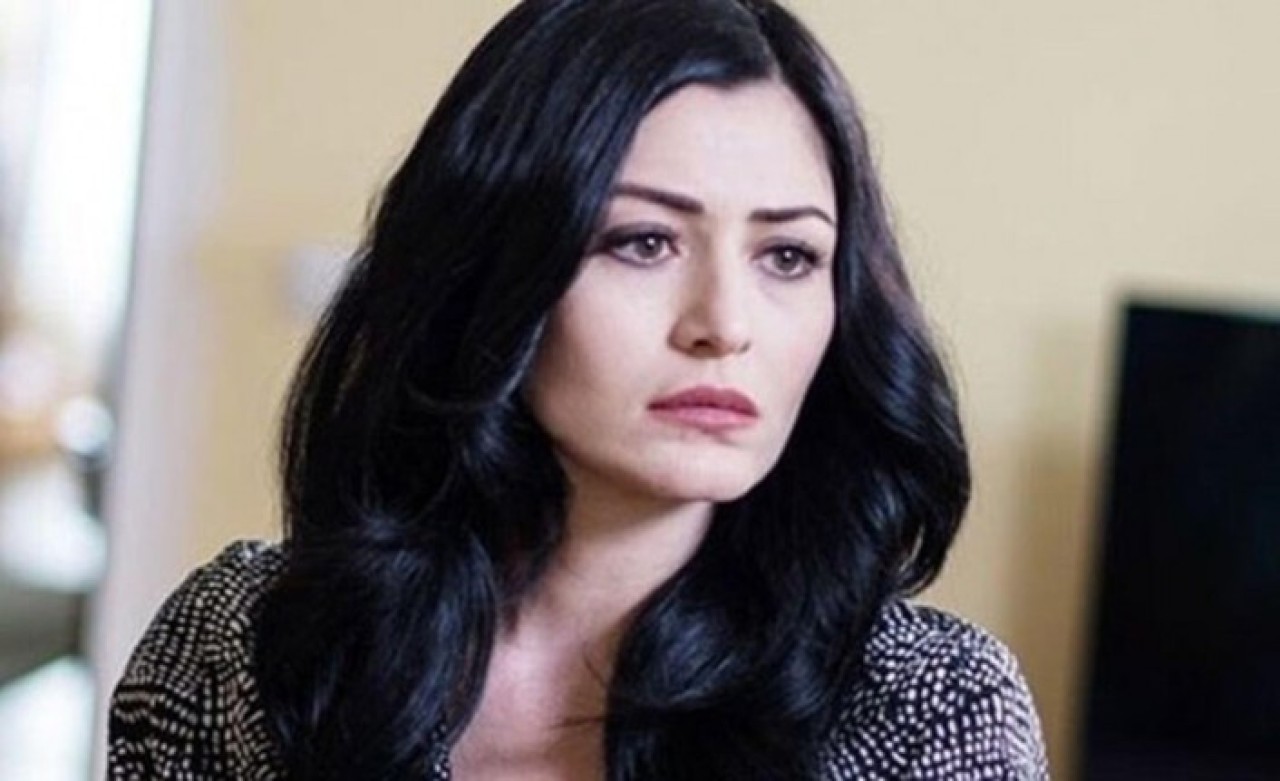 Ünlü oyuncu Deniz Çakır'dan Ece Üner'e sert çıkış: Bu nasıl bir üslup!