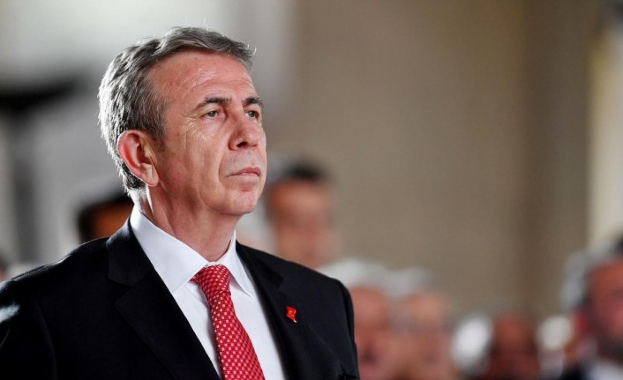 AK Partili başkan,  Mansur Yavaş ile gizlice görüştü: Ak Parti il yönetimi sil baştan yenilenecek