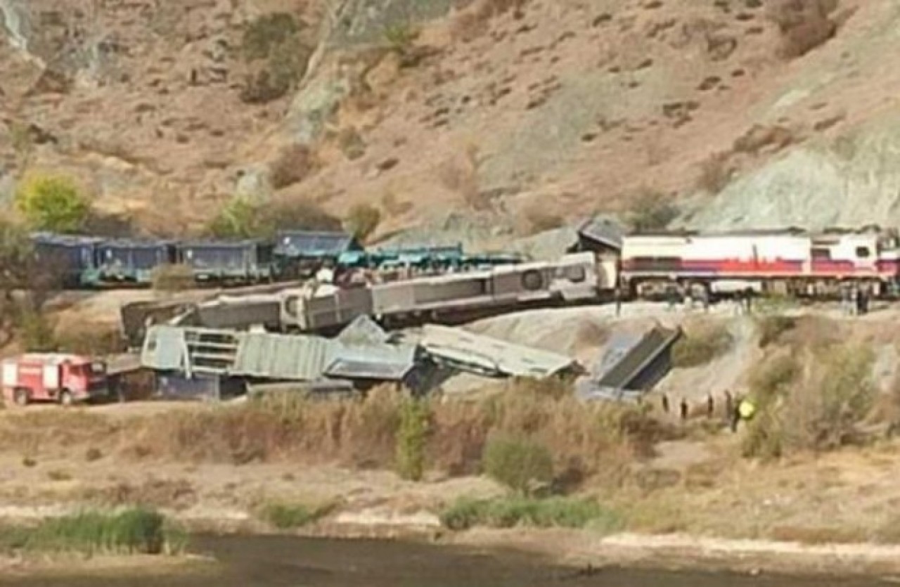 Ankara’da iki tren çarpıştı: 2 ölü 