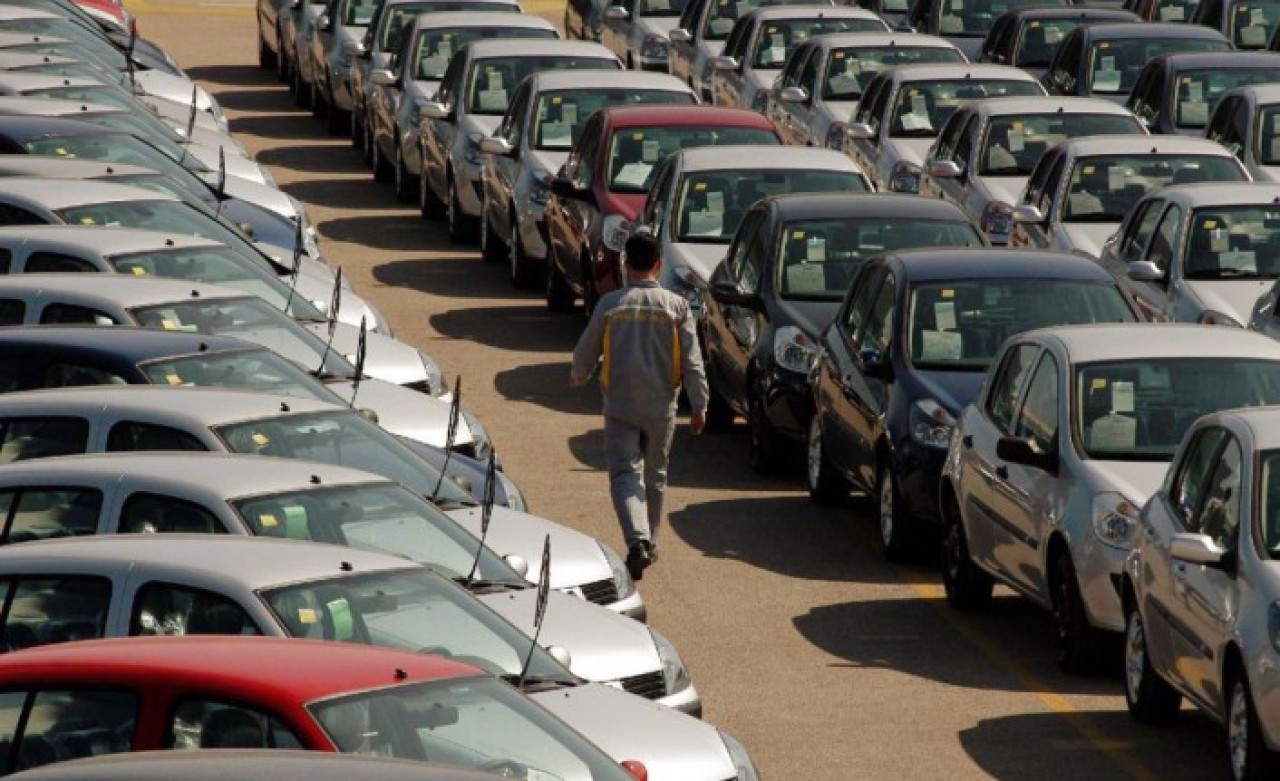 Araç alacaklar dikkat! Faizi sıfırladılar,  işte otomobil markalarının kampanyaları