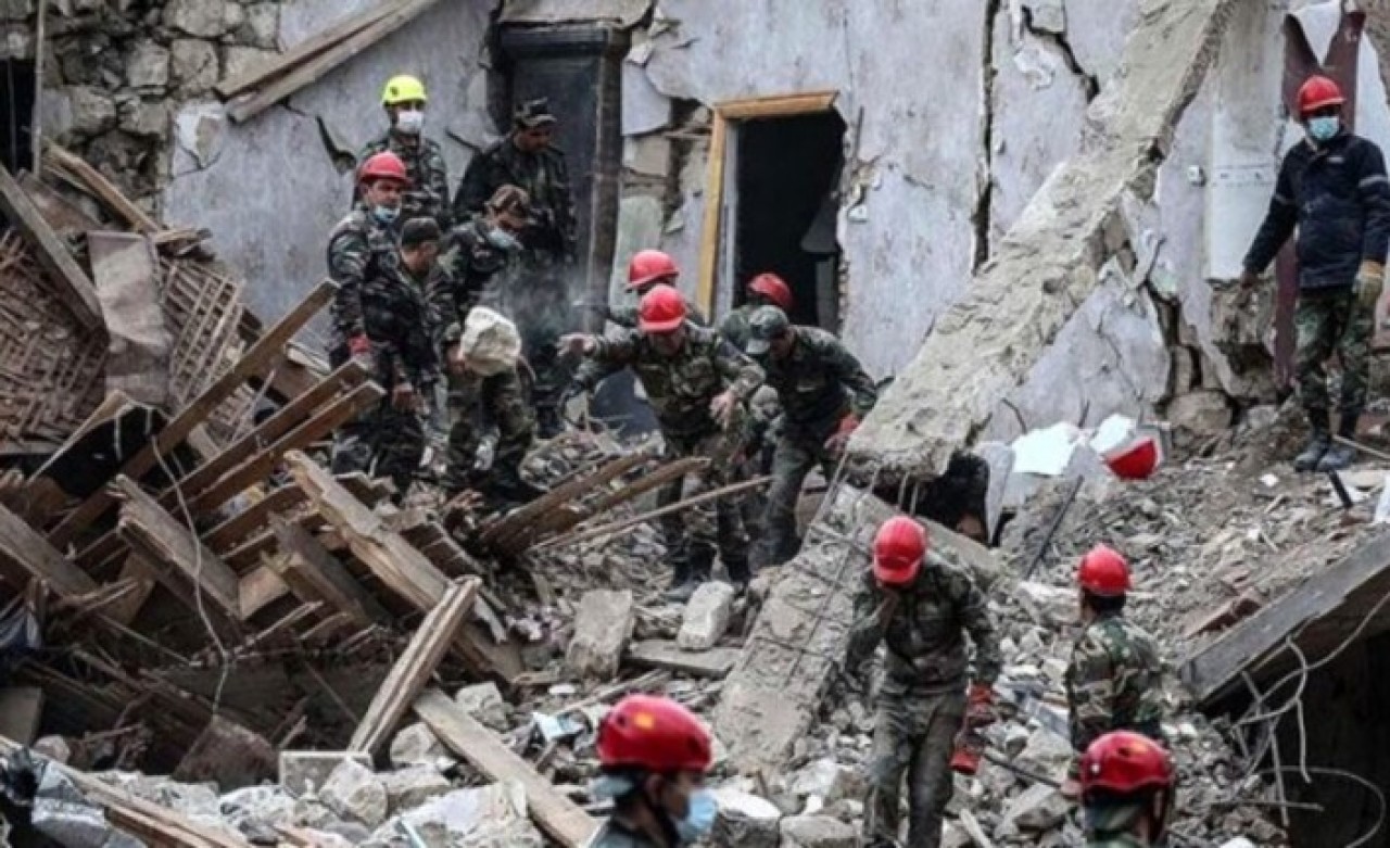 Ateşkesin mürekkebi kurumadan Ermenistan yine sivillere saldırdı!