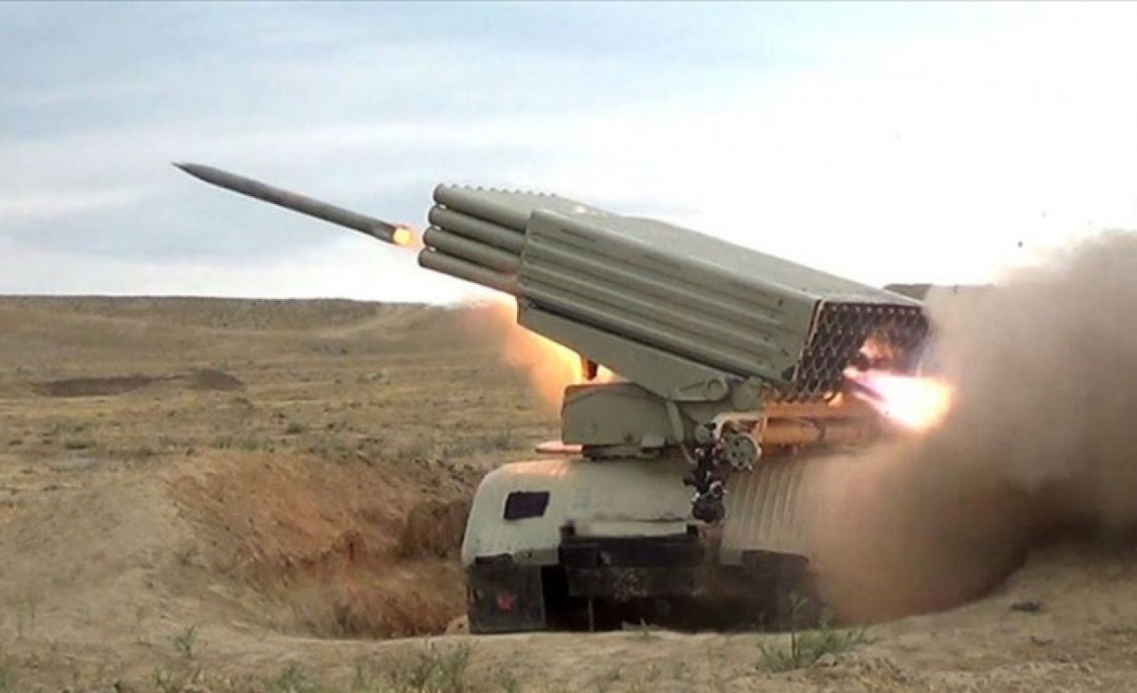 Azerbaycan ordusu,  Ermenistan'a ait savaş uçağını düşürdü