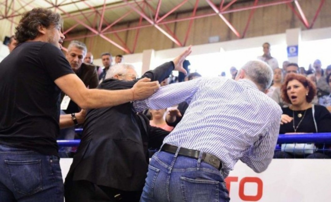 Aziz Yıldırım'a 1 yıl ceza