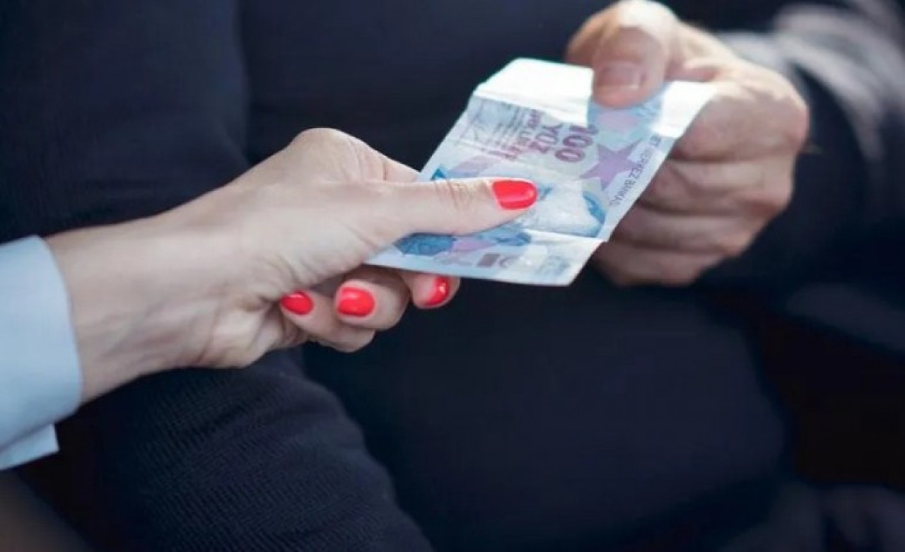 Bakan Selçuk'tan flaş 'nafaka' açıklaması: "Minimum 2 ya da 3 yıl olması tartışılabilir"