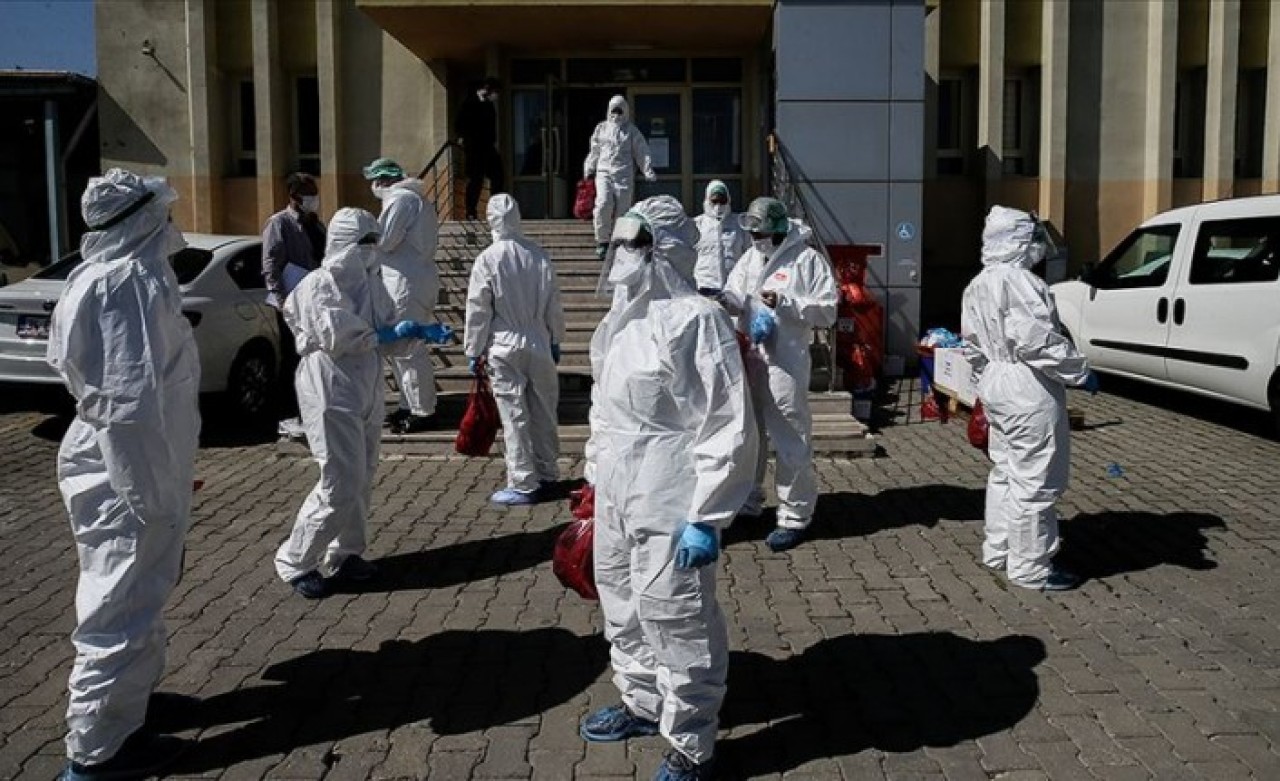 Bir tek onlar kalmıştı: Filyasyon ekibi de dayak yedi!