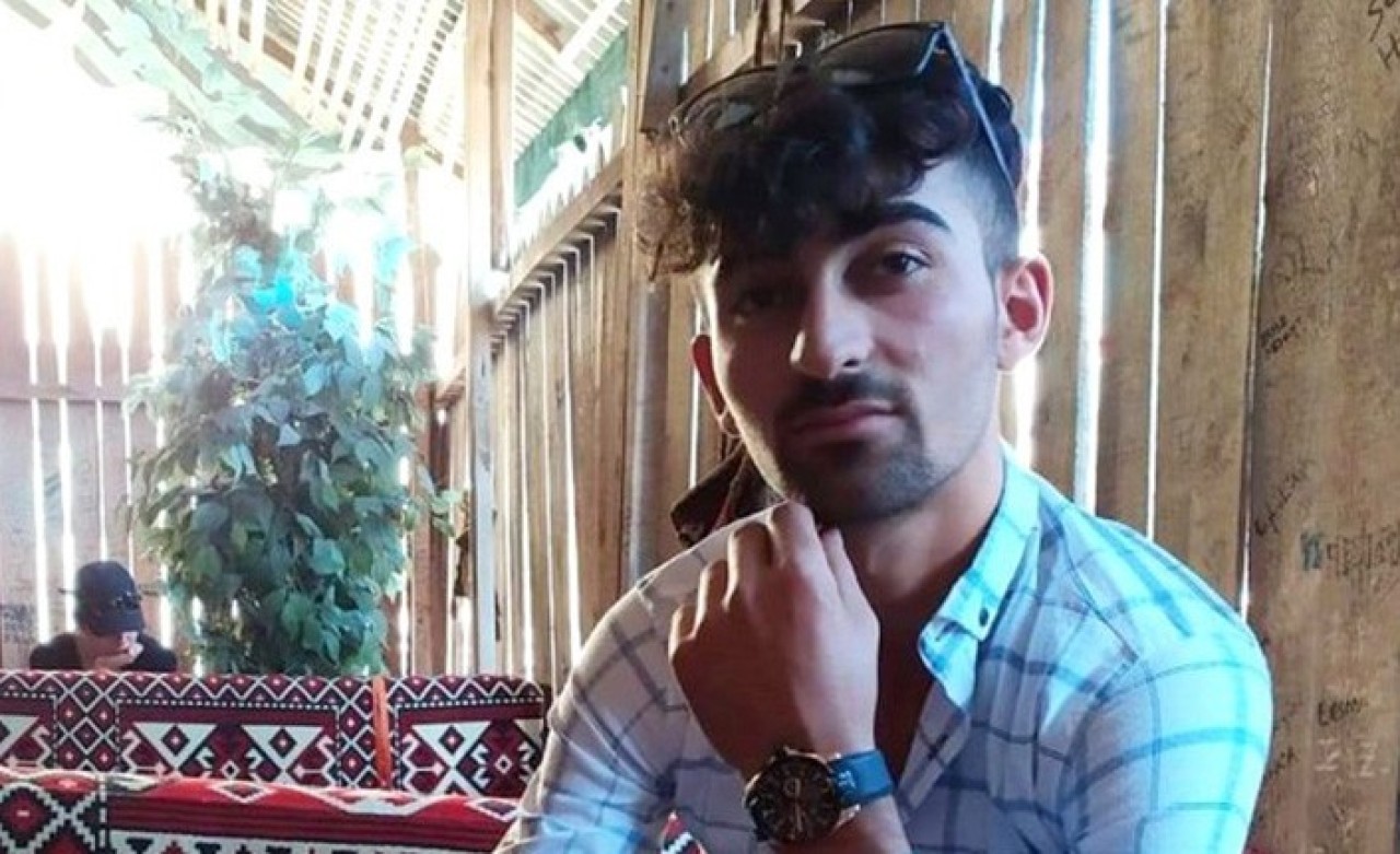 Direksiyon hakimiyetini kaybederek direğe çarptı: İbrahim Aksoy öldü