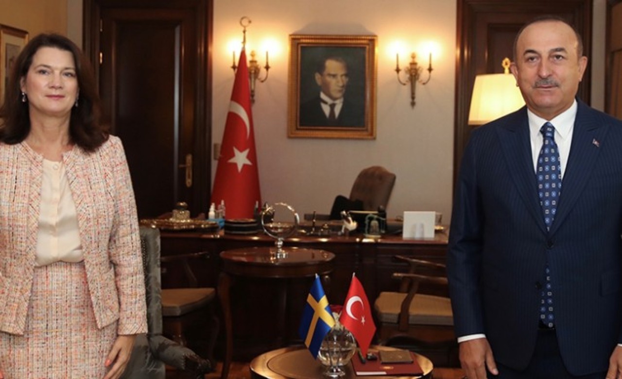 Dışişleri Bakanı Çavuşoğlu'ndan İsveçli bakanın yüzüne karşı sert tepki: Siz kimden yetki aldınız?