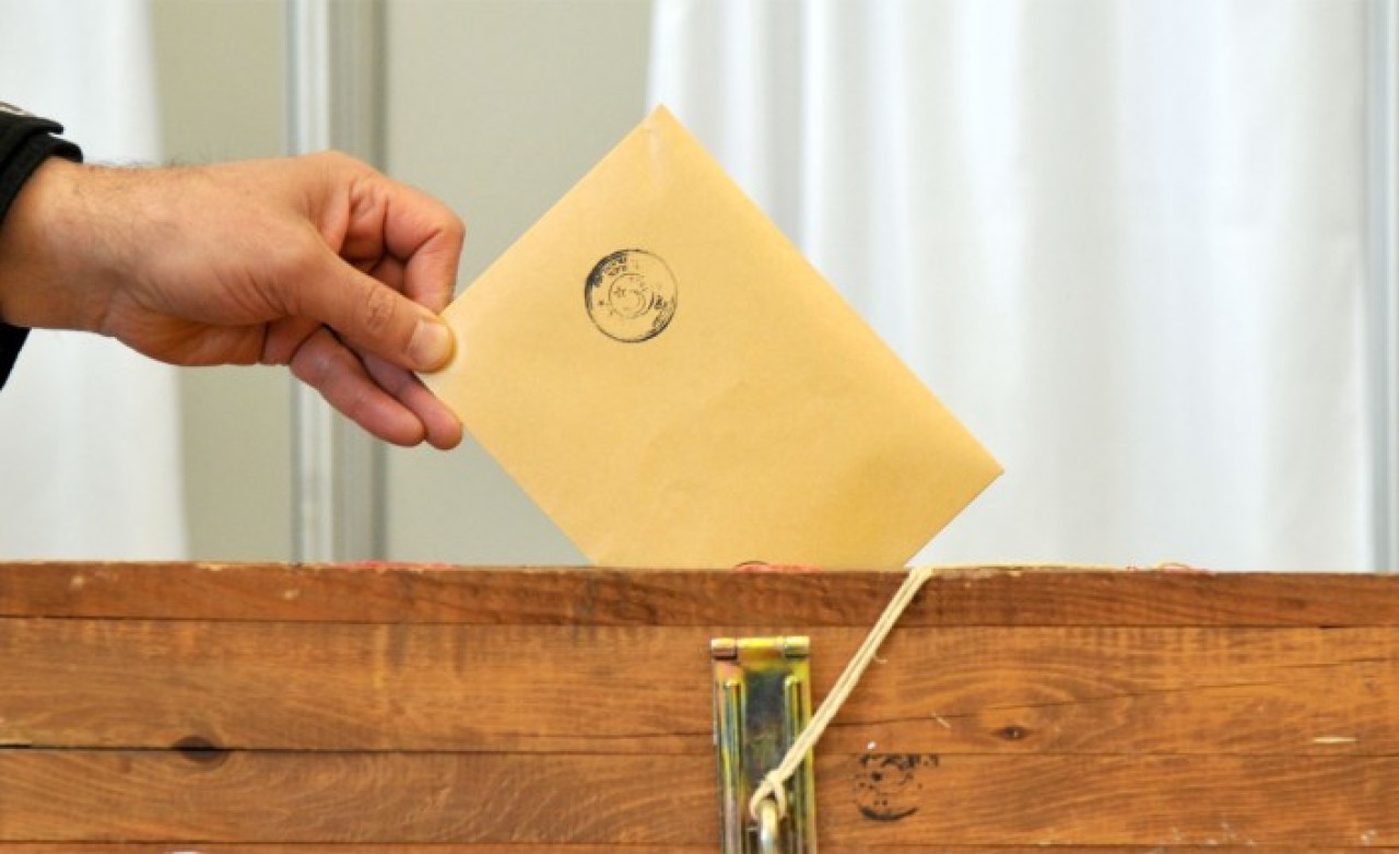 Erken seçim mi geliyor? Ak Partili isimden çarpıcı açıklamalar!