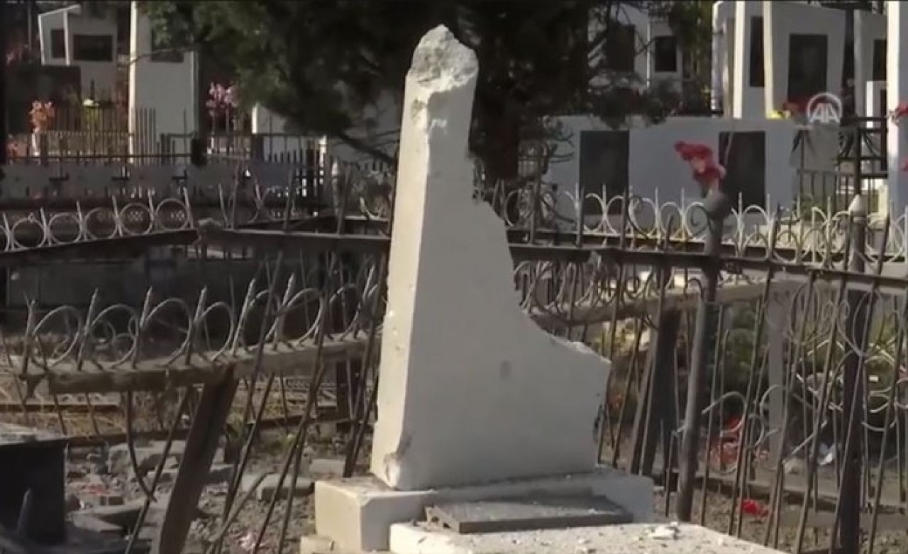 Ermenistan,  Terter'de mezarlık ziyaretindeki sivilleri vurdu: Ölüler var