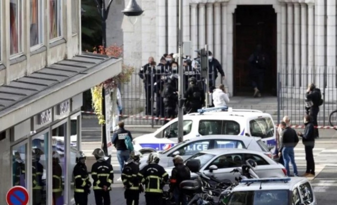 Fransa'daki bıçaklı saldırıyla ilgili flaş gelişme