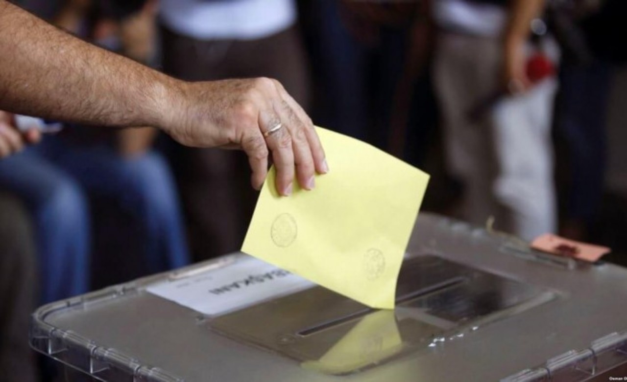 Hangi parti yükselişte,  hangisi düşüşte: Son seçim anketinde flaş sonuçlar