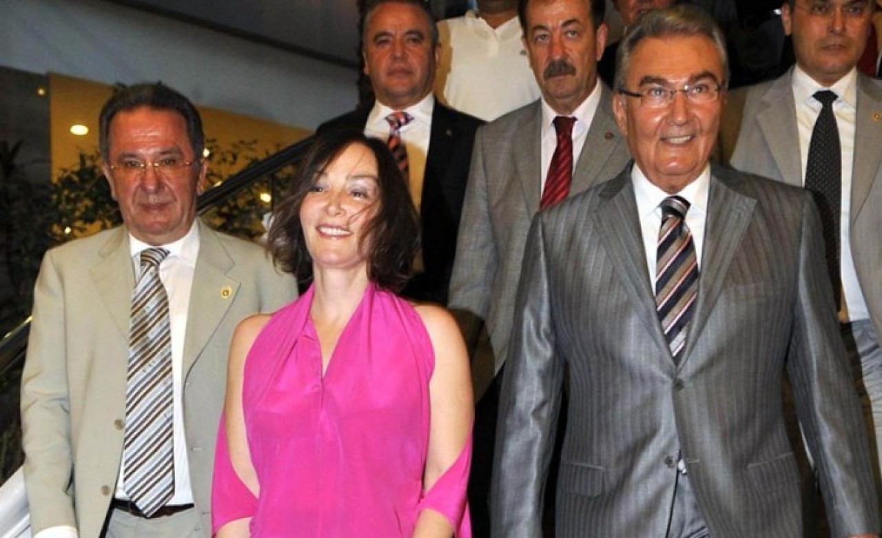 Hürriyet yazarı: "Yeni genel başkan Deniz Baykal'ın kızı olacakmış"