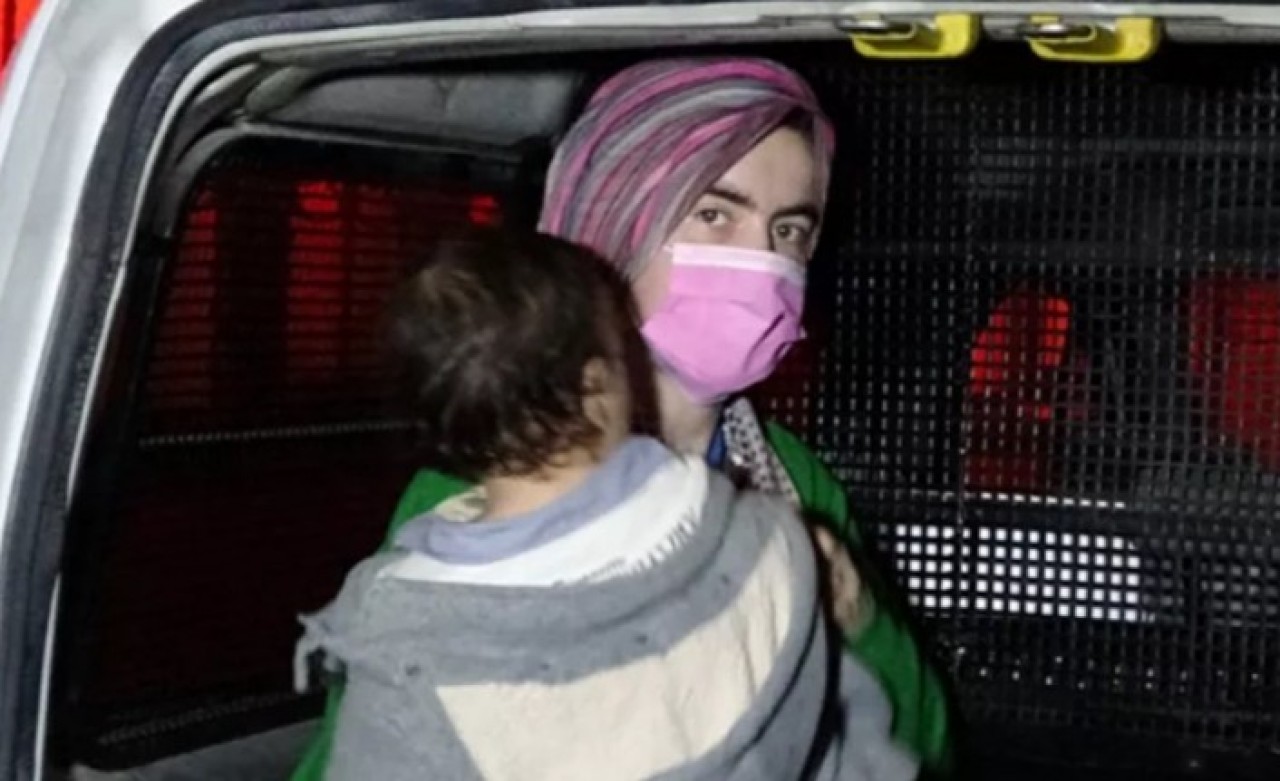 İmam nikahlı eşi yemeğin tuzunu beğenmeyince bıçakladı!