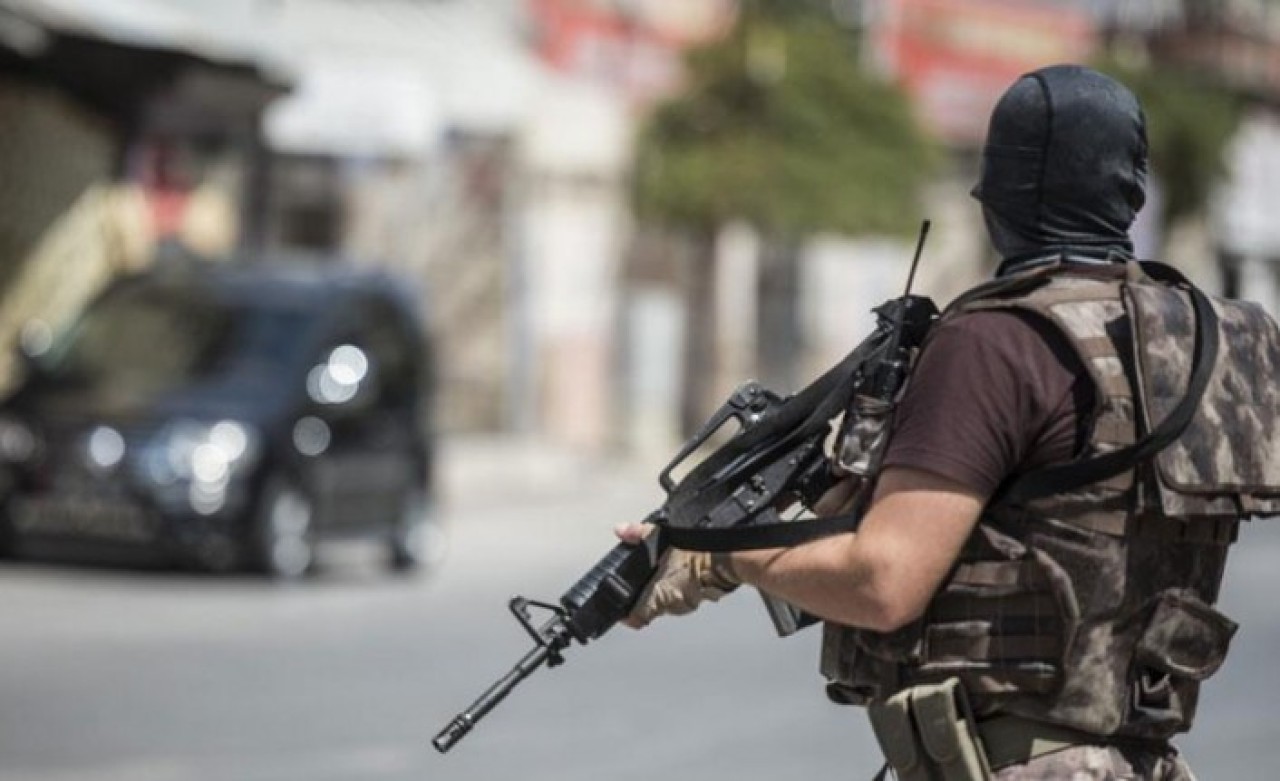 İstanbul'da DEAŞ'a yönelik operasyon: Çok sayıda gözaltı var