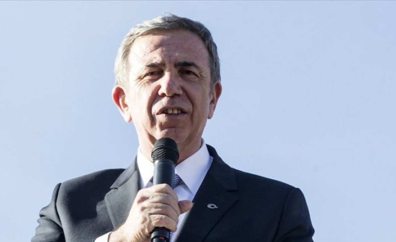 Mansur Yavaş bunu da yaptı: Hakkari'nin köyüne internet götürdü!