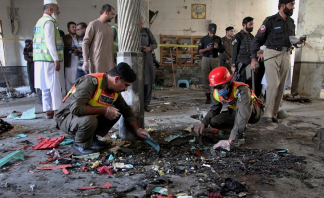 Medresede Kur'an-ı Kerim okuyan öğrencilere bombalı saldırı: Çok sayıda ölü ve yaralı var!
