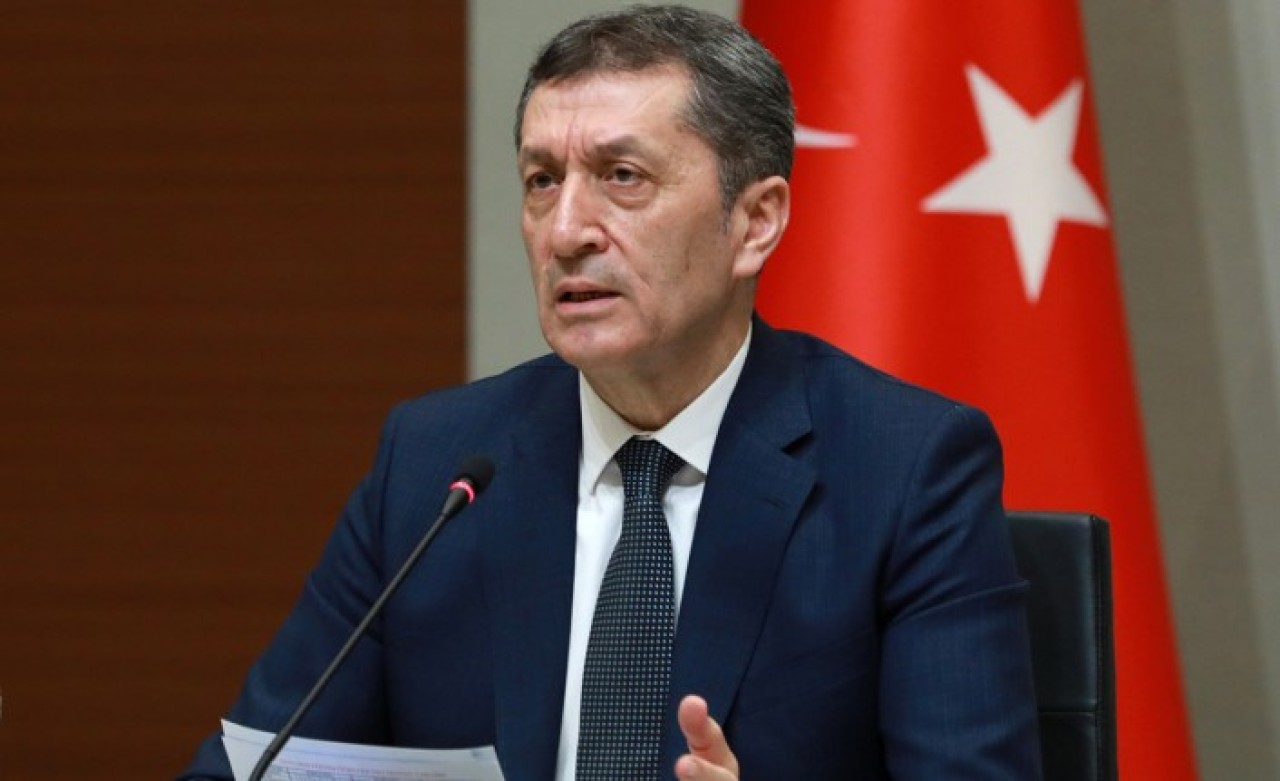 Milli Eğitim Bakanı Ziya Selçuk'tan flaş 'kantin' açıklaması
