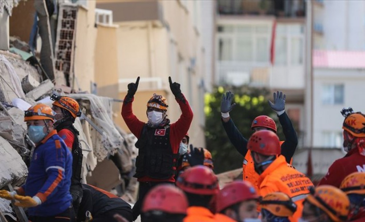 Maalesef depremdeki can kayıpları artıyor: Sağlık Bakanı Koca'dan son açıklama
