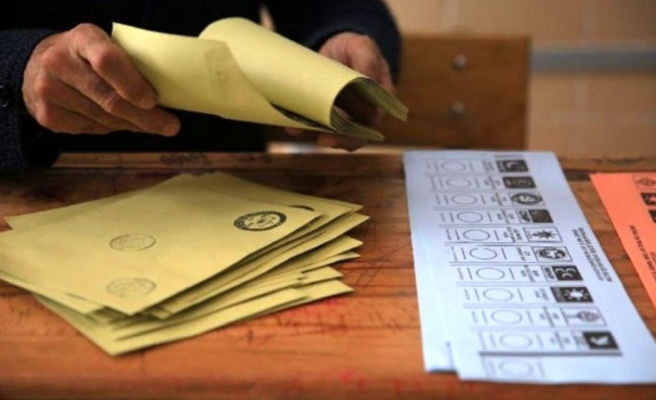 Son seçim anketinde flaş sonuç: 'Yarın seçim olsa kime oy verirsiniz?'