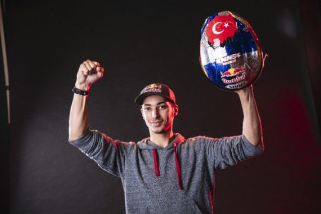 Toprak Razgatlıoğlu Portekiz’de birinci oldu